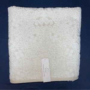 Peri Home Super Soft COTTON Bryce Jacquard Bath TOWEL  27x 55” Linen Color NWT
